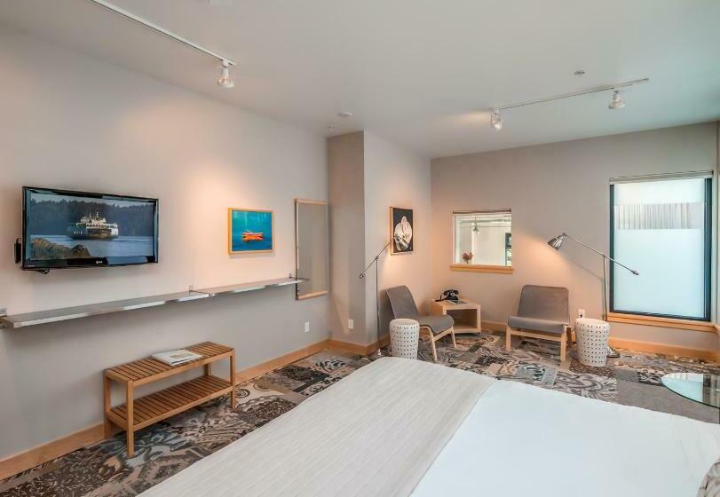 스탠다드 룸 킹사이즈 침대, Island Inn At 123 West