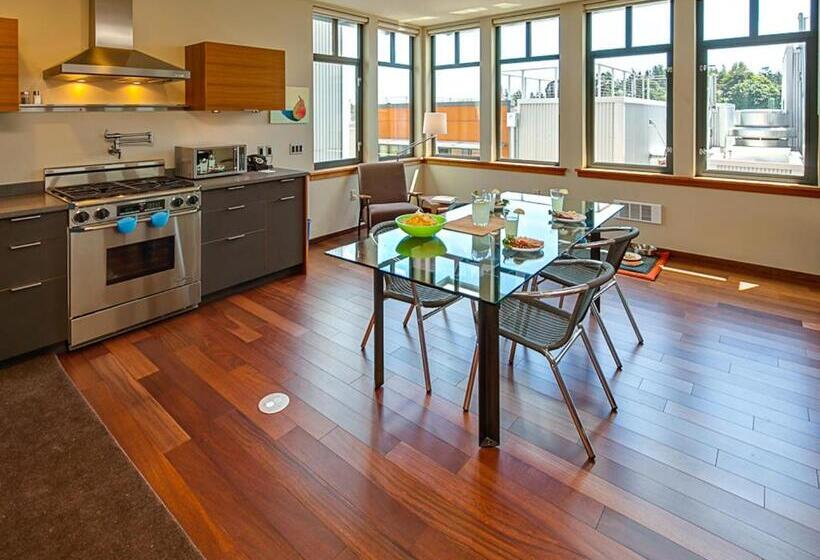 شقة غرفة واحدة, Island Inn At 123 West