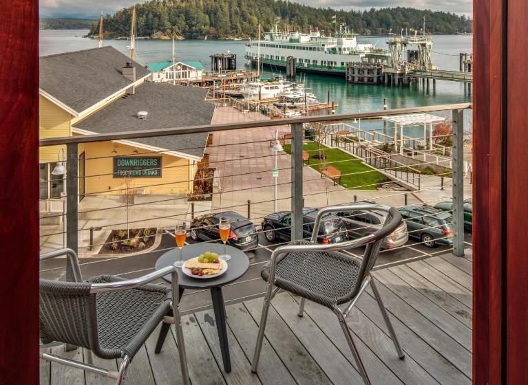 شقة دور أخير غرفتين نوم, Island Inn At 123 West