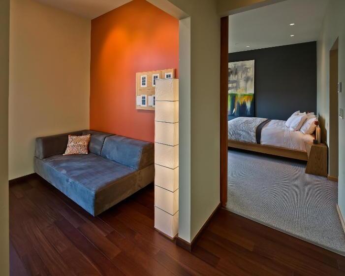 شقة دور أخير غرفتين نوم, Island Inn At 123 West