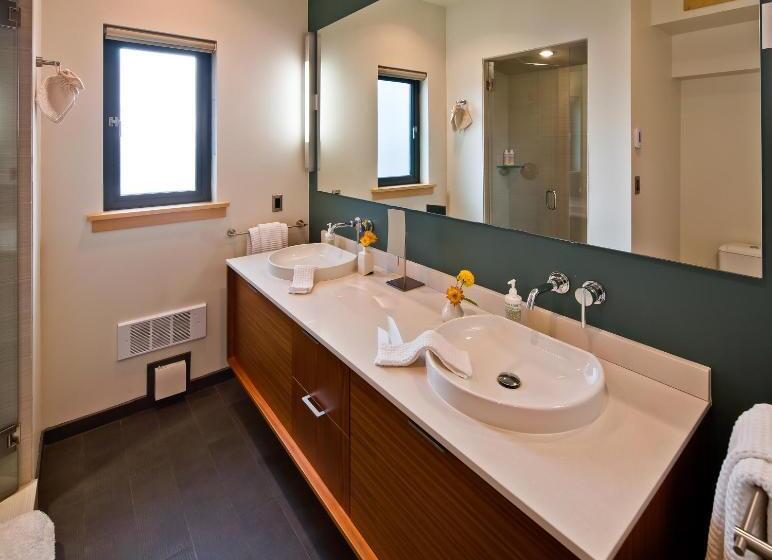 شقة غرفة واحدة مزودة بتراس, Island Inn At 123 West