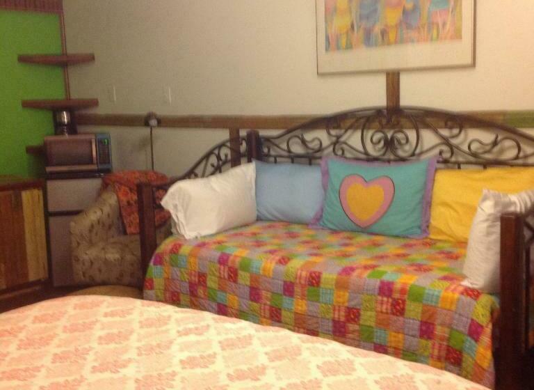 スタンダードルーム, The Main Street