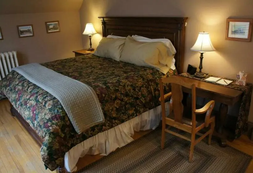 キングサイズベッドのスタンダードルーム, Maplecroft Bed & Breakfast