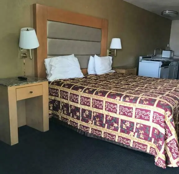 キングサイズベッドのスタンダードルーム, Budget Inn Parker