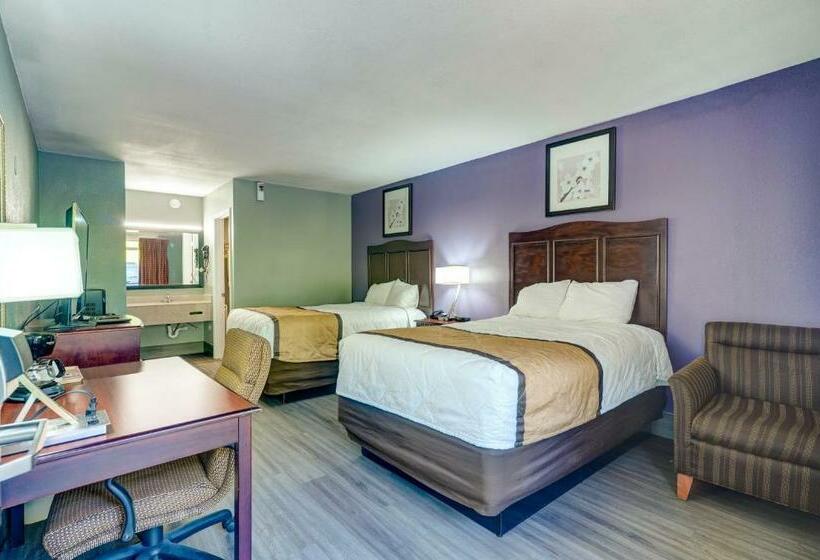 Номер Стандарт 2 Двуспальные Кровати, Budget Inn Top Of Ellijay