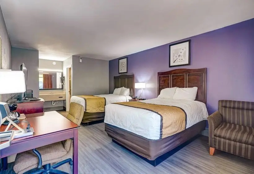 ２ダブルベッドのスタンダードルーム, Budget Inn Top Of Ellijay