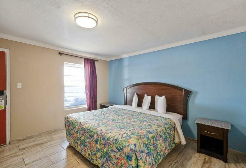 غرفة قياسية سرير كينج, Esquire Inn