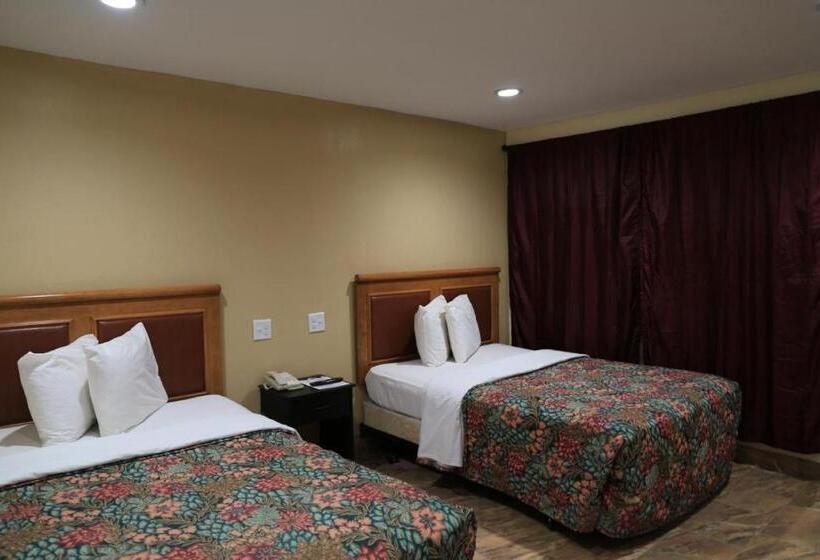 غرفه قياسيه سريرين مزدوجين, Esquire Inn