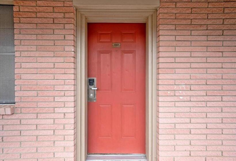 غرفة قياسية, Esquire Inn