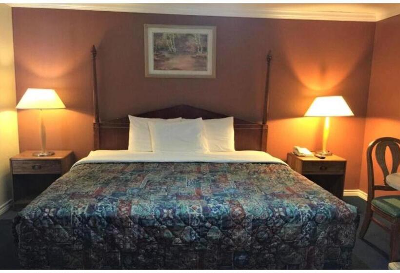 شقة غرفة واحدة, Esquire Inn