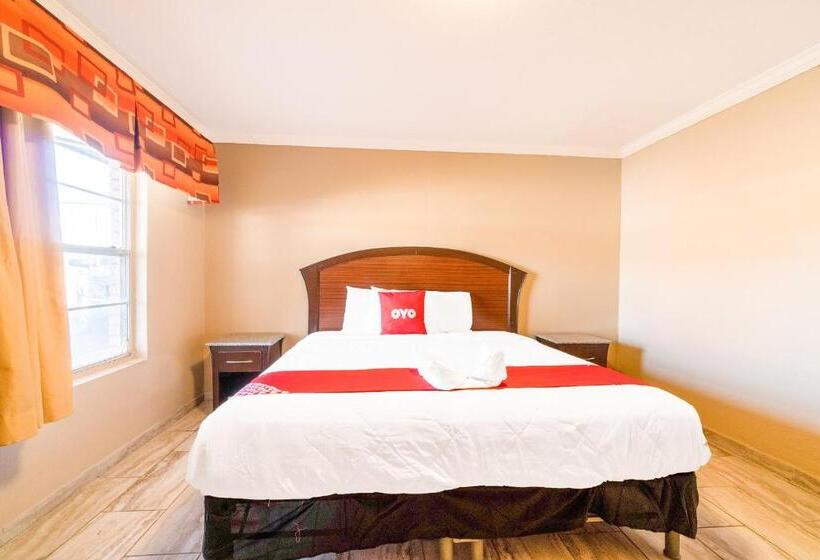 غرفة قياسية سرير كينج, Esquire Inn