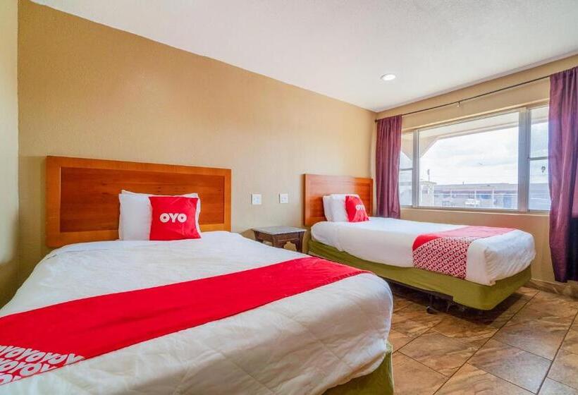 غرفة بريميوم, Esquire Inn