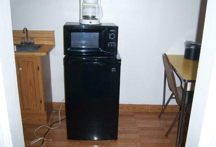 스탠다드 룸 더블 침대 2개, Shasta Dam Motel