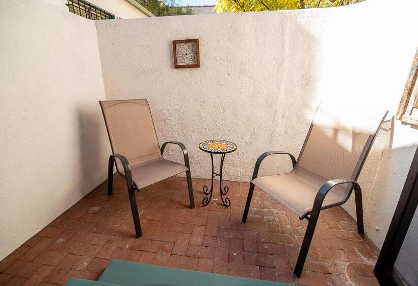 اتاق سوپریور, The Blenman Inn