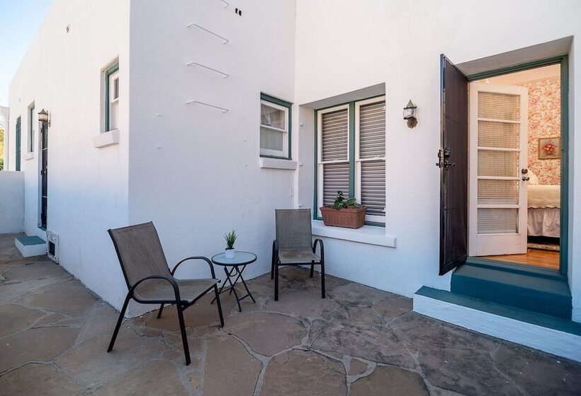 اتاق سوپریور, The Blenman Inn