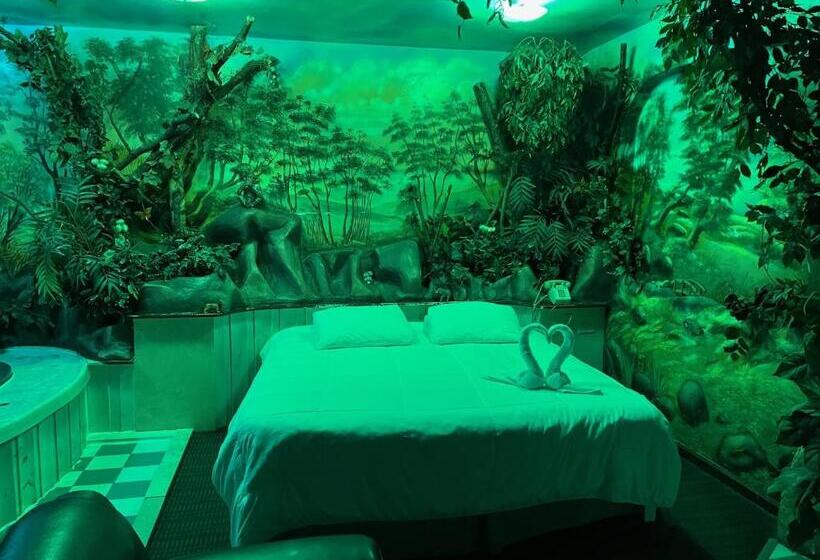 디럭스 스위트 킹 침대, Gallery Holiday Motel