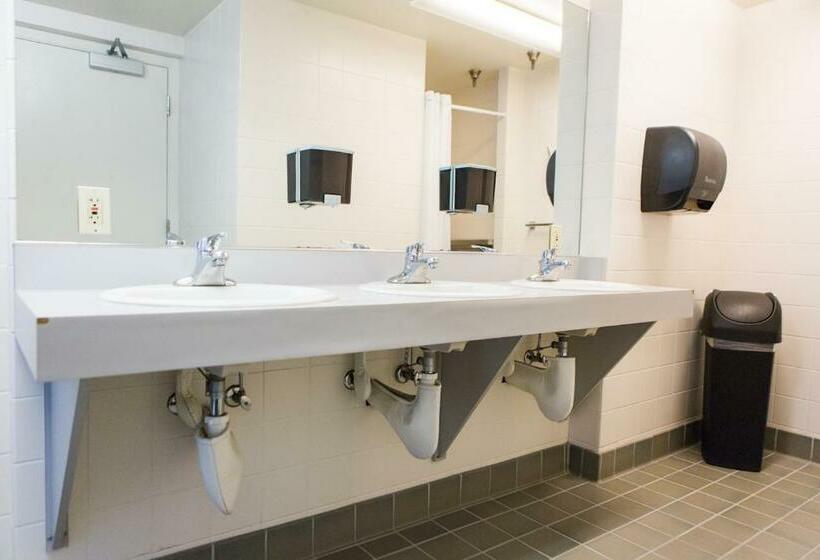 バス共有のスタンダードルーム, American Hotel Hostel