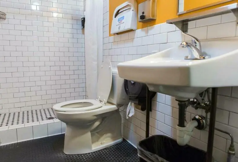 Standard-huone Jaettu Kylpyhuone, American Hotel Hostel