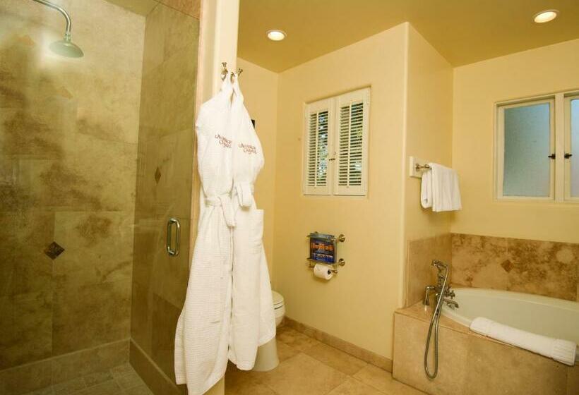 스탠다드 룸 킹사이즈 침대, L'auberge Carmel, Relais & Chateaux