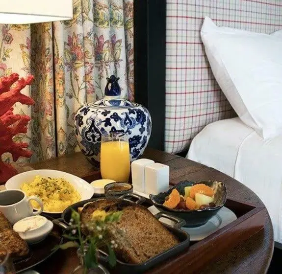 キングサイズベッドのスタンダードルーム, L'auberge Carmel, Relais & Chateaux
