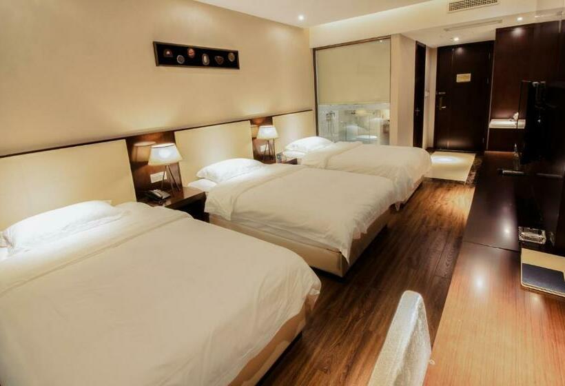 스탠다드 트리플 룸, Milton