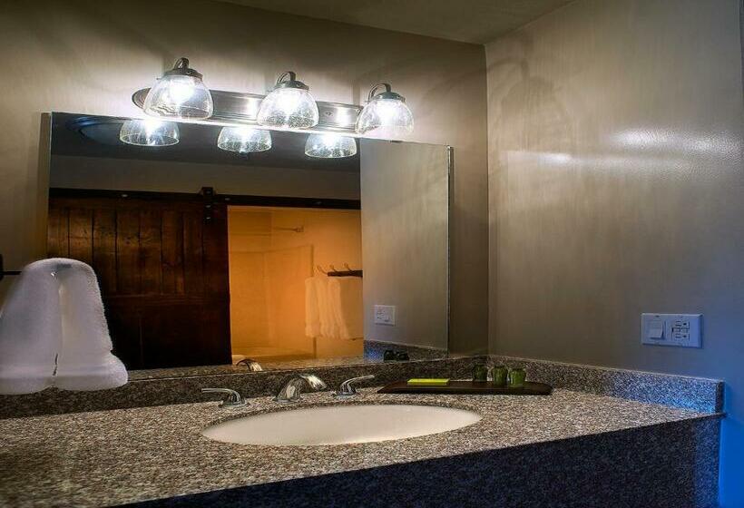 غرفة قياسية سرير كينج, Parker At Quarter Circle 7