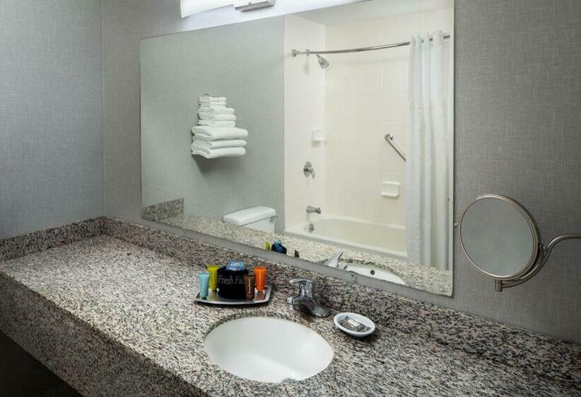 غرفة قياسية, Golden Gables Inn