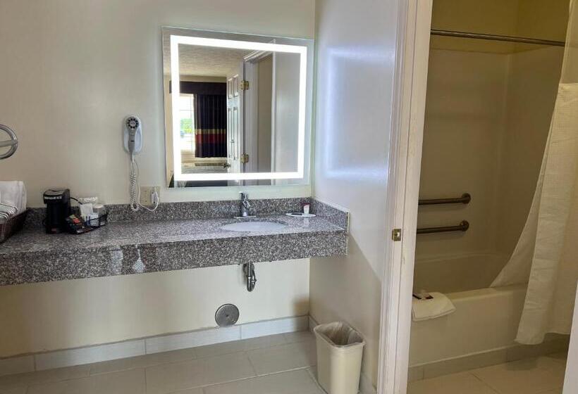 수피리어 룸, Surry Inn   Dobson