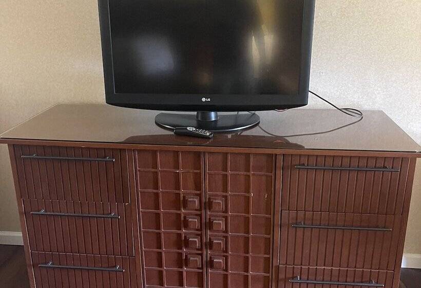 スイート, Wadley Inn