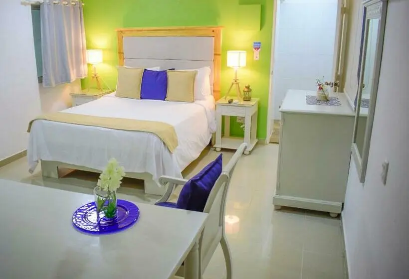 اتاق استاندارد, The Greek Resort