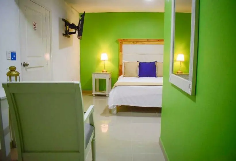 اتاق استاندارد, The Greek Resort