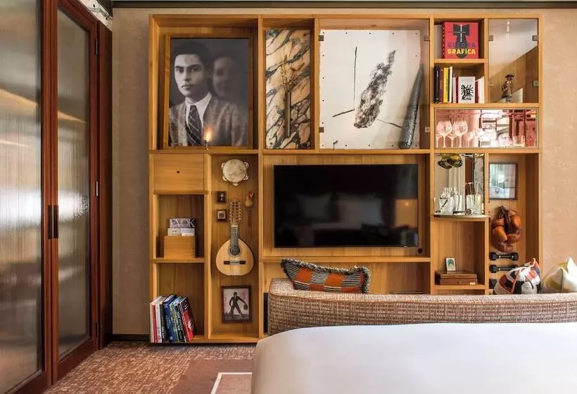 Executive Room