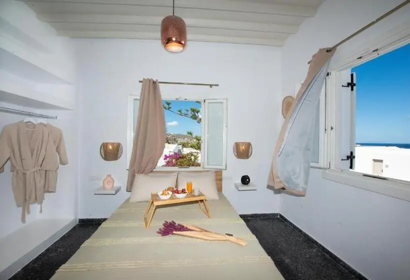 اتاق لوکس با چشمانداز دریا, Boutique Di Vito