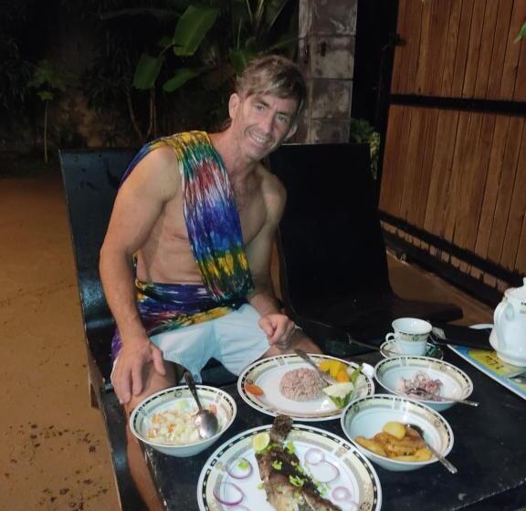 オーシャンビュースタンダードルーム, Oshans Home   Guest House   Polhena