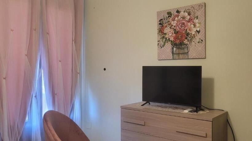 Standard room with outdoor bath, Bed & Breakfast Da Giovanni