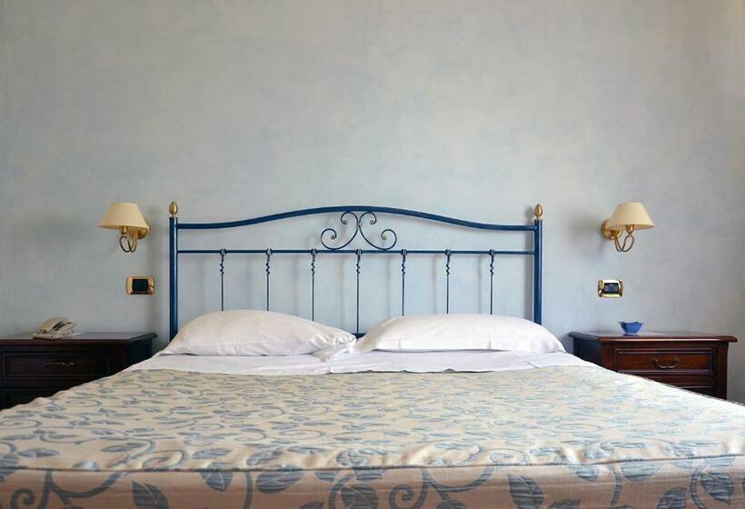 غرفة قياسية, Villa Luigi