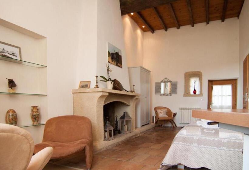 ガーデンビュースタンダードルーム, Mas De La Rivoire B&b