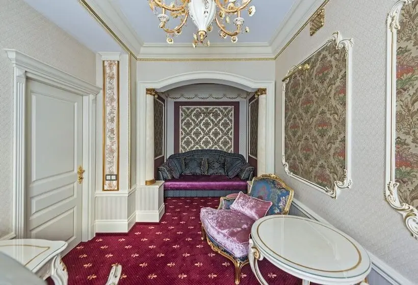 Presidenttisviitti, Boutique Hotel Turgenev