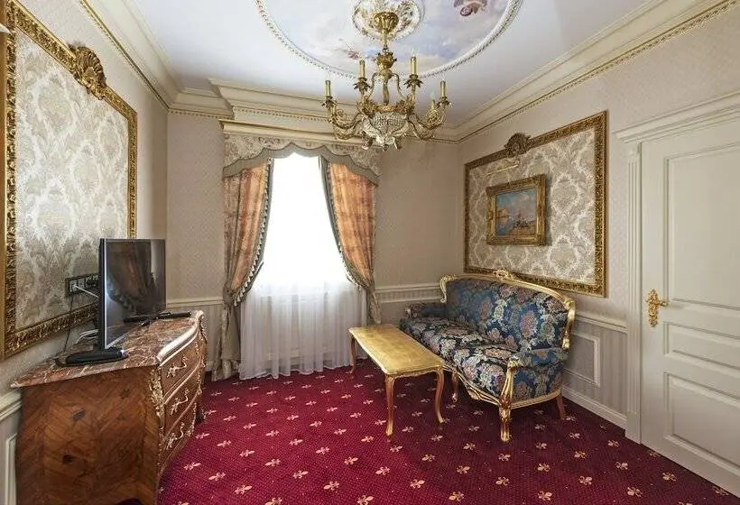 Presidenttisviitti, Boutique Hotel Turgenev