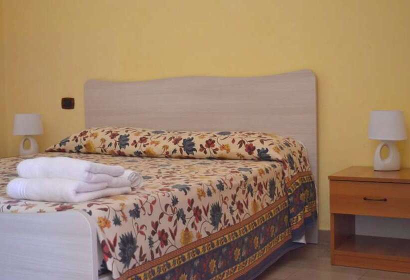 غرفة قياسية, B&b Scalea Rooms