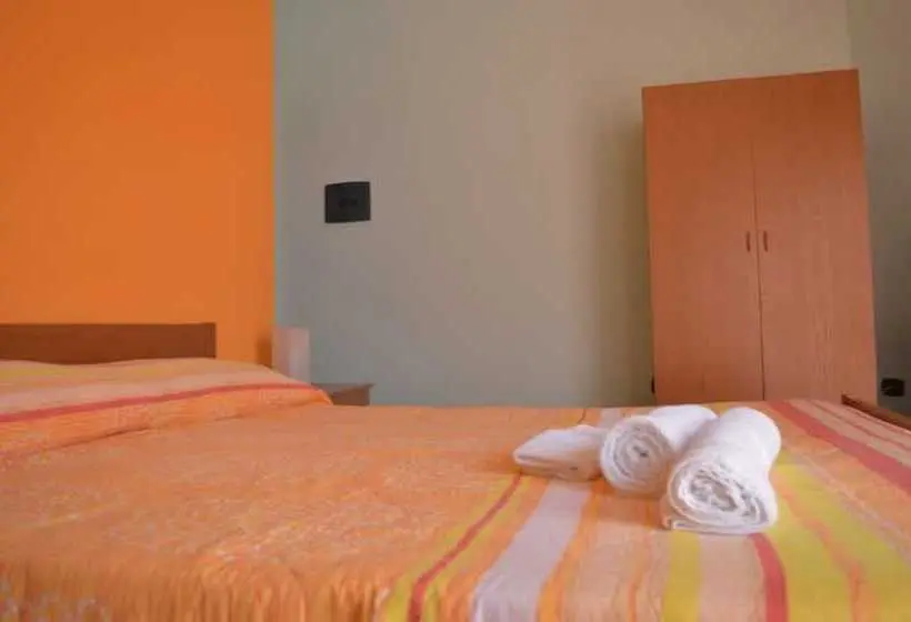 Standard Kolmen Hengen Huone, B&b Scalea Rooms