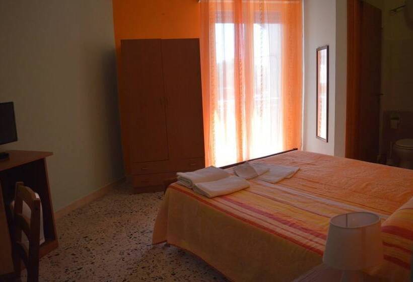 غرفة قياسية, B&b Scalea Rooms