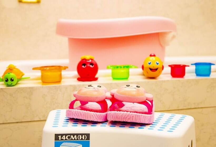 Номер Стандарт, Imperial Palace