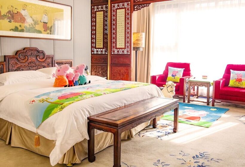 Номер Стандарт, Imperial Palace