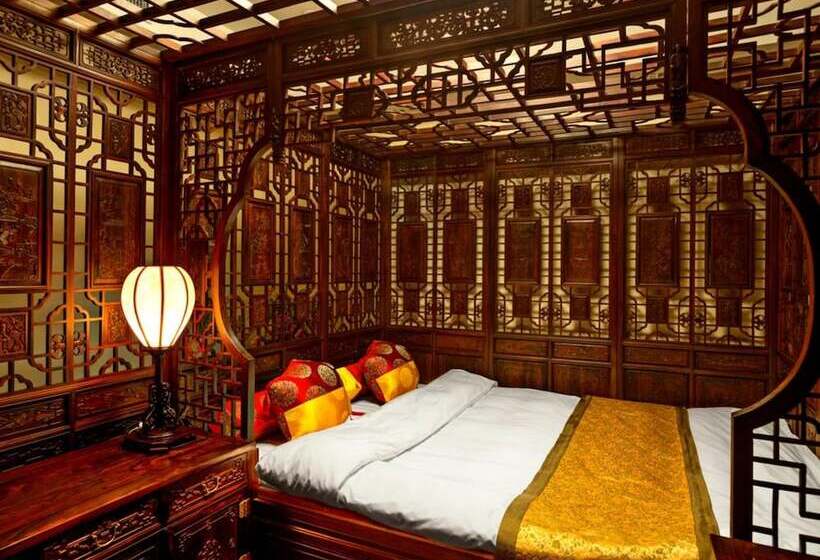 Президентский Люкс, Imperial Palace