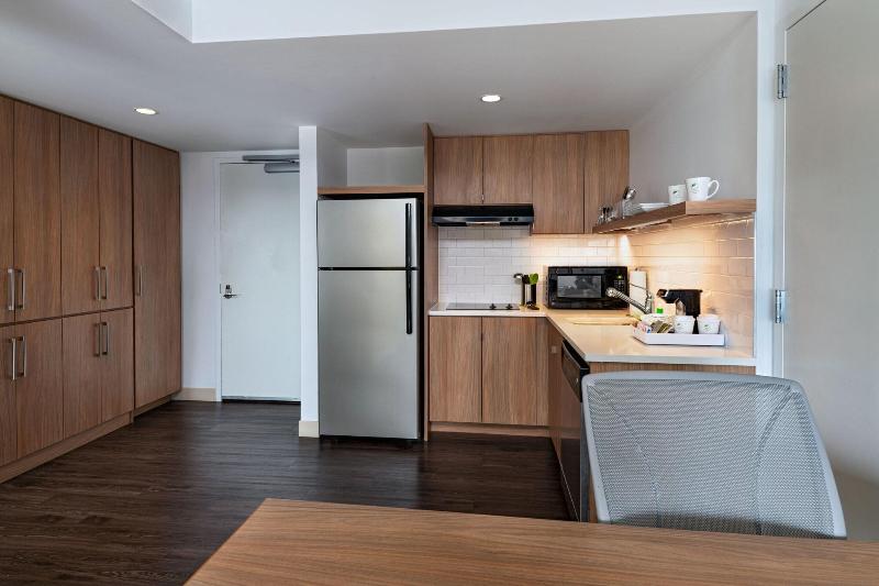 اتاق استاندارد با تخت بزرگ, Element Austin Downtown