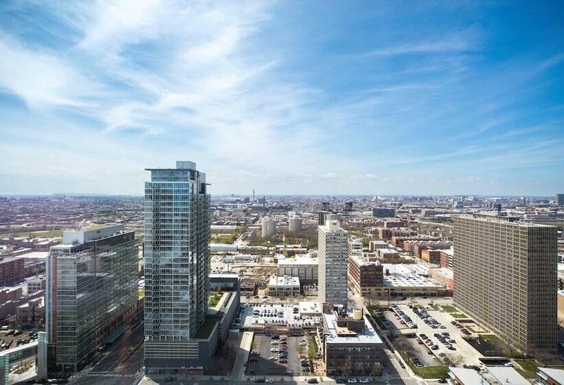 Suite, Marriott Marquis Chicago