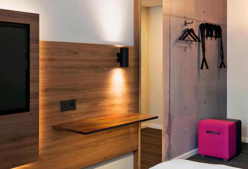 غرفة قياسية, Moxy Stuttgart Airport/messe