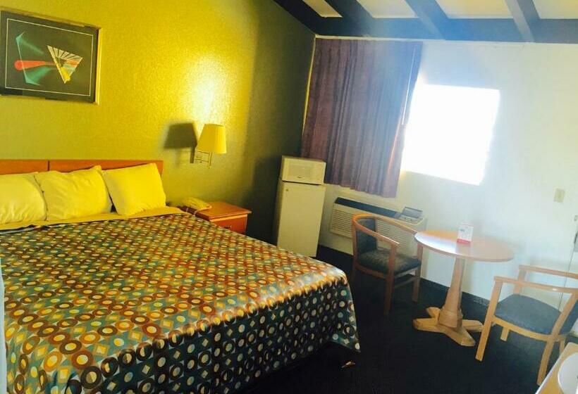 اتاق استاندارد با تخت بزرگ, Travelodge By Wyndham New Braunfels
