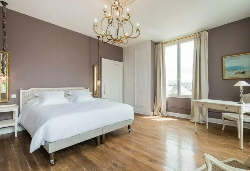 Deluxe Kolmen Hengen Huone, La Dixmeresse